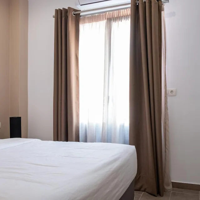 استوديو سوبيريور، Tristhenia Hotel 5/10