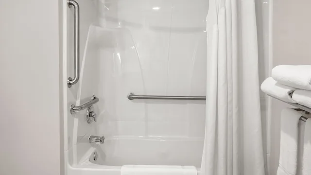 Suite, King Bed, Accessible, Holiday Inn Express Hotel & Suites Newton Sparta 7/7