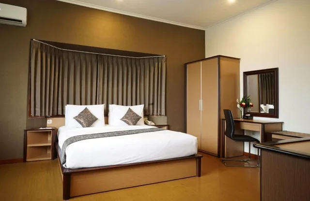 Villa, 1 Single and 5 Double Beds، SAMARA RESORT 2/3