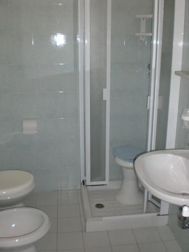 غرفة كلاسيكية بسرير كوين، Hotel Arno Rimini 3/4
