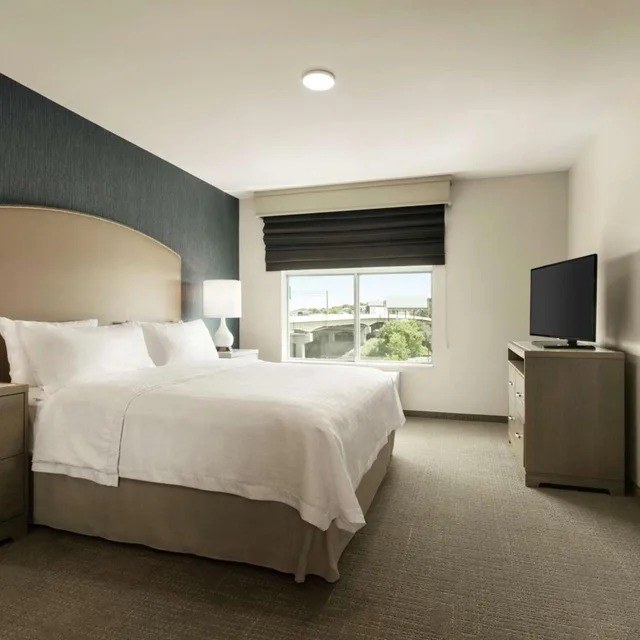 جناح بسرير كينج بإطلالة على المدينة مع أريكة، HOMEWOOD SUITES BY HILTON WORCESTER 1/2