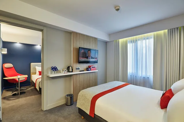غرفة قياسية بسريرين منفصلين للمدخنين، HOLIDAY INN EXPRESS ISTANBUL - ATAKOY METRO 1/9