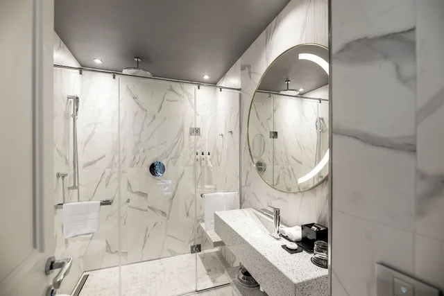 غرفة متصلة عائلية بسرير مزدوج وسريرين منفصلين، Sofitel Rome Villa Borghese Hotel 10/10