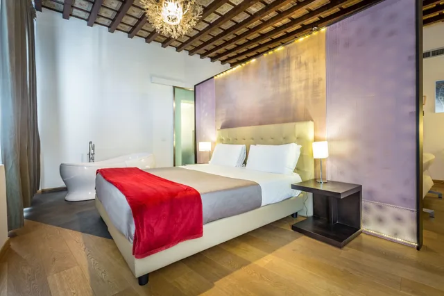 جناح بسرير كوين بإطلالة على الحديقة، Hotel la Scaletta 1/3