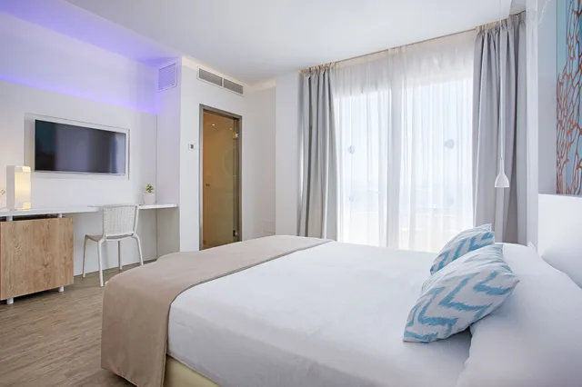 غرفة بشرفة مفردة بسريرين منفصلين، The Sea Hotel by Grupotel - Adults Only 1/6