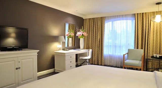 غرفة قياسية مفردة، Radisson Collection Hotel, Waterfront Cape Town 1/2