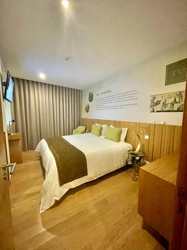 جناح، Castelo Hotel 2/4