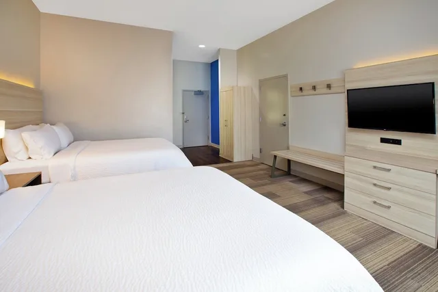 غرفة قياسية بسريرين كوين، Holiday Inn Express Hotel Suites Athens 2/4