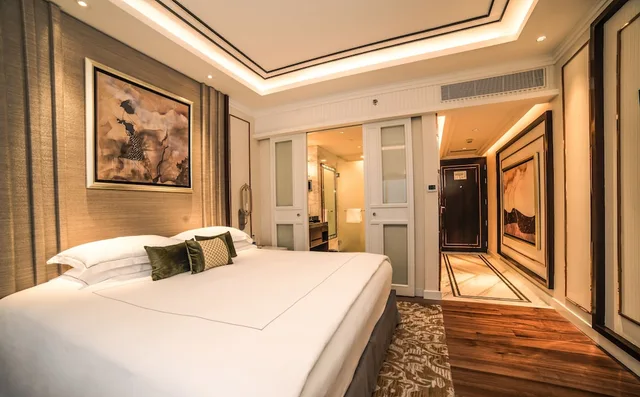 غرفة فاخرة بسريرين منفصلين بإطلالة على المدينة، Taj MG Road Bengaluru 1/3