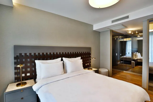 جناح بريميوم بإطلالة على البحر، Mare Deluxe Residences and Villas 1/9