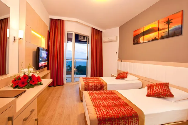 Single, Twin Beds, Gardenia Hotel 1/1