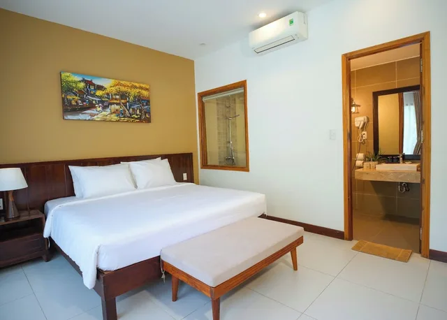 2 Bedrooms, Family Suite, 1 King and 1 Single Beds, Pool View, Pool Side, Nadine Phu Quoc Resort 2/4