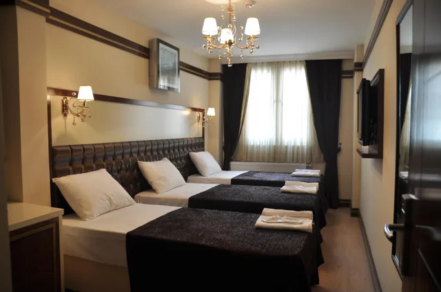 غرفة قياسية ثلاثية، GLORIA TIBI HOTEL 5/9