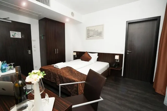 غرفة ديلوكس مفردة، The Atrium Hotel 1/4