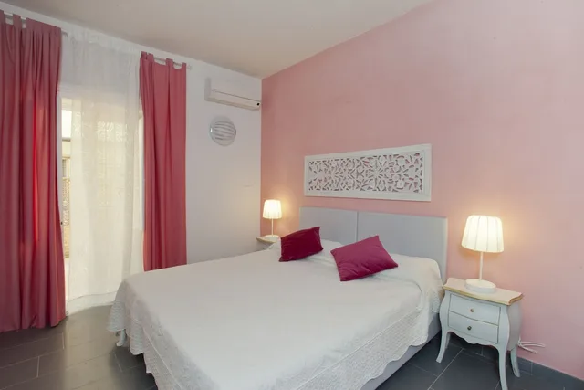 غرفة كلاسيكية اقتصادية بسرير كوين، Palazzo Lombardo 1/2