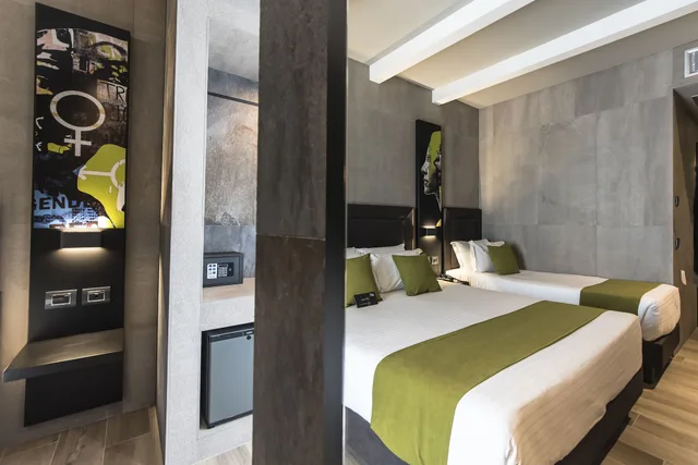 غرفة ثلاثية بسرير كوين وسرير فردي، Just Hotel Milano 2/3