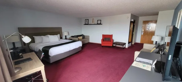 جناح بسرير كينج، Pictured Rocks Inn & Suites 4/10