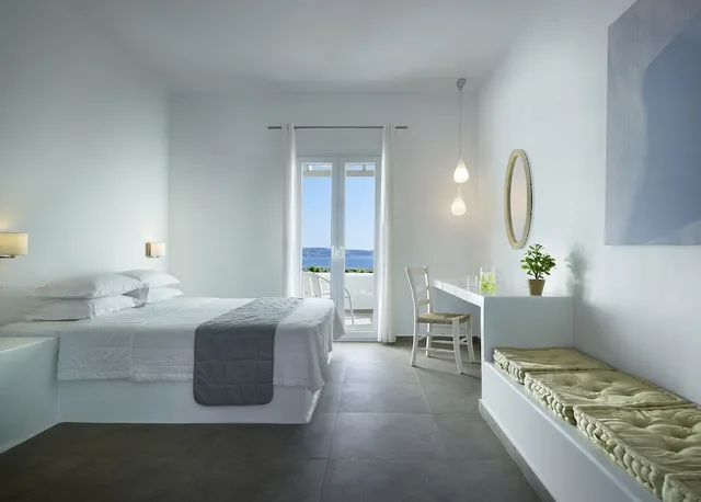 Premier, Suite, Queen Bed, Santa Maria Luxury Suites 2/5
