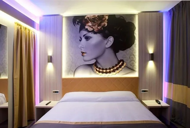غرفة قياسية بسريرين منفصلين، Hotel Camelia 3/4