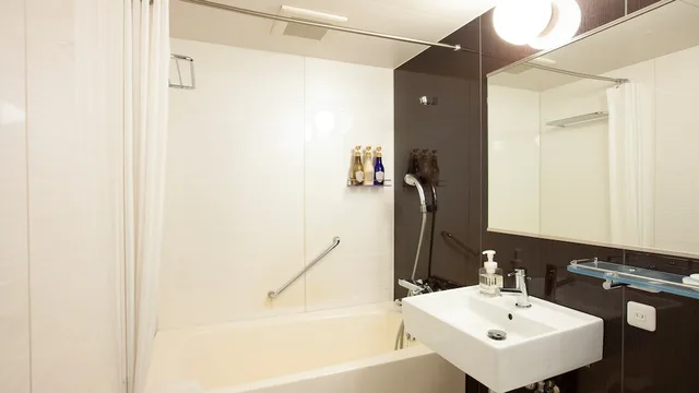 Room, Queen Bed, Corner, Hotel Sardonyx Tokyo 4/4