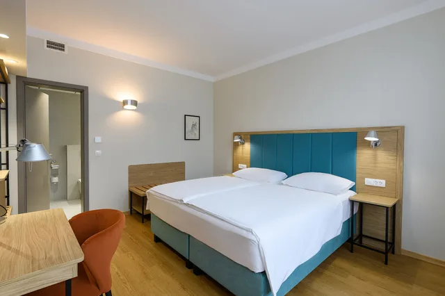 جناح جونيور، Eurostars Uhotel Ex Uhotel 2/6