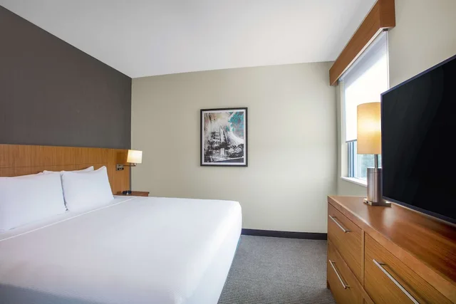 جناح بسرير كينج مع أريكة، Hyatt Place Titusville / Kennedy Space Center 1/3