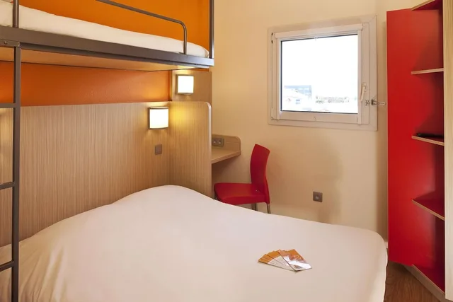 غرفة قياسية بسريرين منفصلين، Hotel Premiere Classe Perpignan Nord 1/1