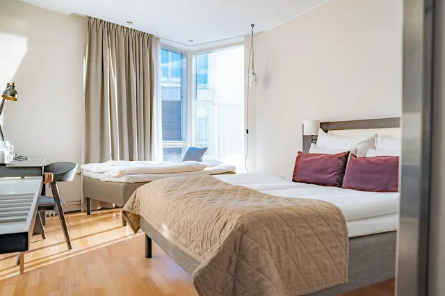 غرفة عائلية بفراش فوتون وسرير كينج وسرير فردي، Clarion Hotel Stockholm 4/8