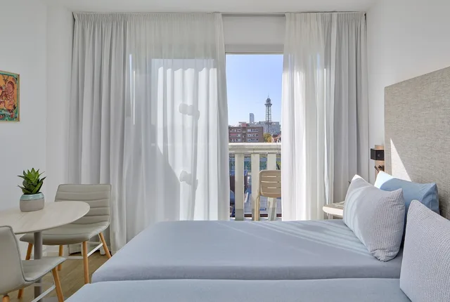 استوديو متصل بأربعة أسرّة بشرفة، Innside by Melia Barcelona Apolo 3/8
