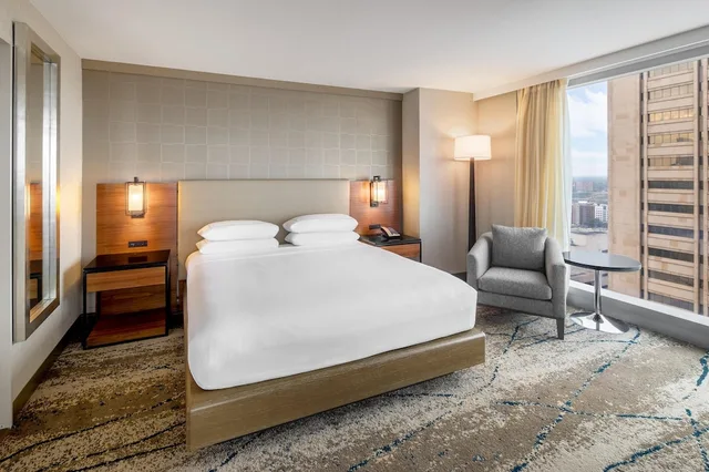Ambassador, Suite, King Bed, Accessible, Hilton Cleveland Downtown 3/7