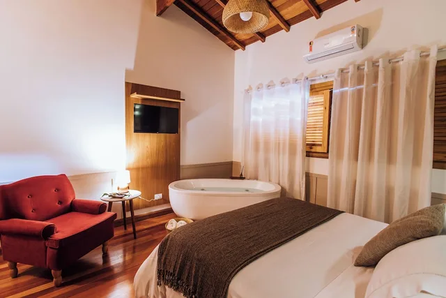 غرفة ديلوكس بسرير كوين بحوض جاكوزي، Hotel Pousada Bella Locanda 6/9