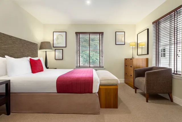 3 Bedrooms, Lodge, Twin Beds, 2 King Beds, Sofa, Duchally Hotel and Country Estate 2/3