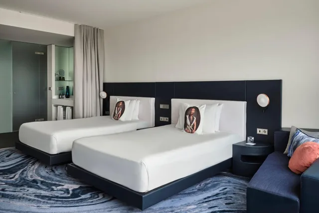 Cozy, Guest Room, Twin Beds, Partial View، W Barcelona 2/4