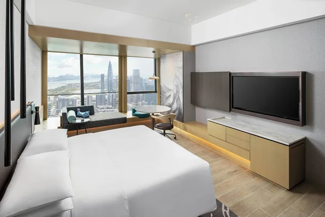 Room, King Bed, Bay View، Renaissance Shenzhen Bay Hotel 2/10