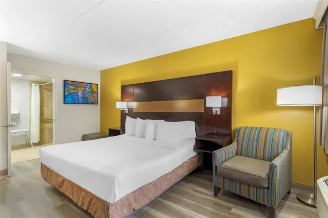 غرفة بسرير كينج لذوي الإعاقة، Best Western Inn of Palatka 4/9