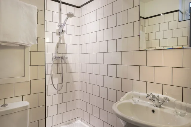 غرفة بسريرين منفصلين، Hotel Basss 5/9