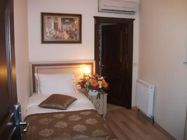 Standard, Single, Sultan Palace Hotel 4/6