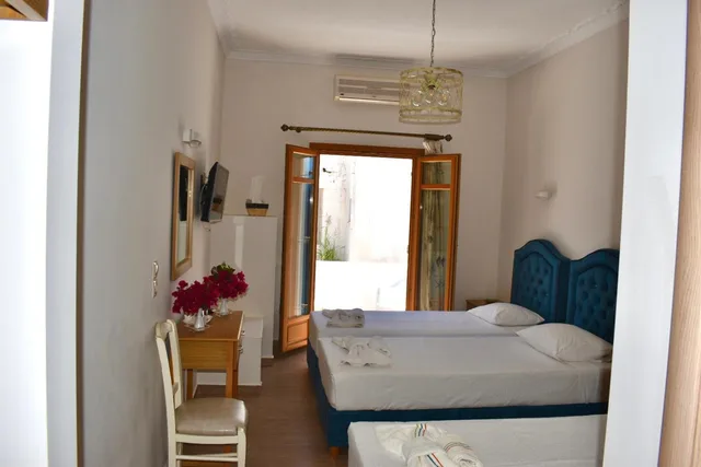 غرفة سوبيريور ثلاثية، Minoa Hotel 1/10