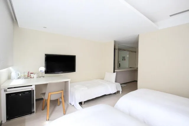 غرفة ديلوكس ثلاثية، Dandy Hotel Tianmu Branch 1/5