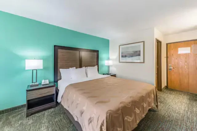 Efficiency, Queen Bed، QUALITY INN ALLEN - PLANO EAST 2/2