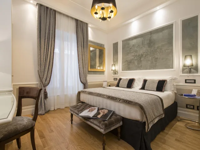 Classic, Single, Double Bed, The Britannia Hotel 2/2