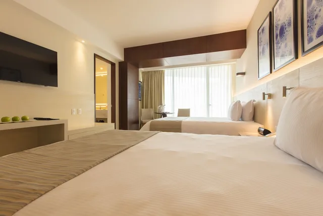 Altitude, Suite, Double Bed, Altitude By Krystal Grand Punta Cancun All Inclusive 8/10