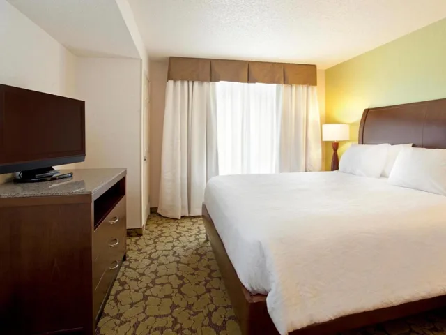 جناح جونيور بسرير كينج مع أريكة لذوي الإعاقة، Hilton Garden Inn Minneapolis Eden Prairie 1/4