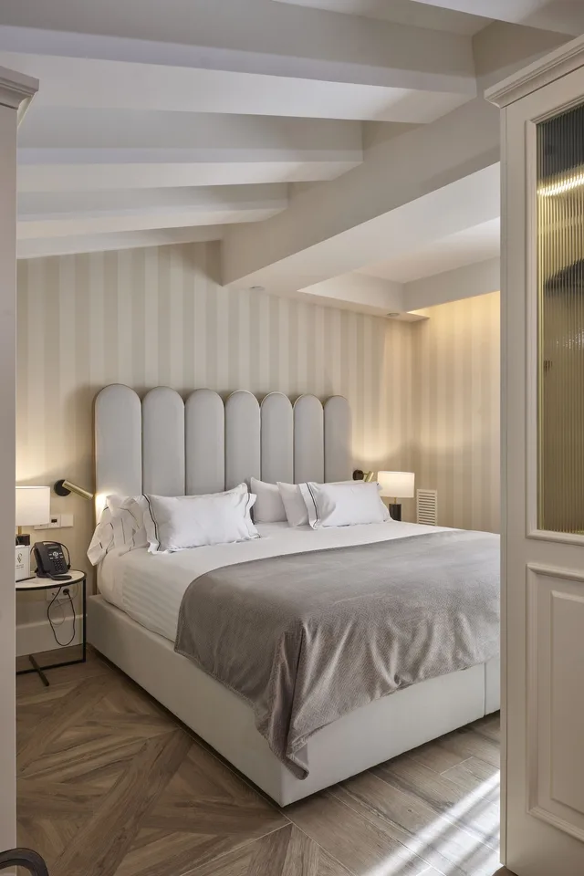 غرفة تنفيذية بسرير مزدوج، MYR Palacio Vallier 1/3