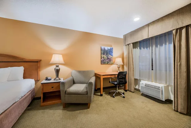 غرفة بسرير مزدوج، Best Western Sunrise Inn 2/4