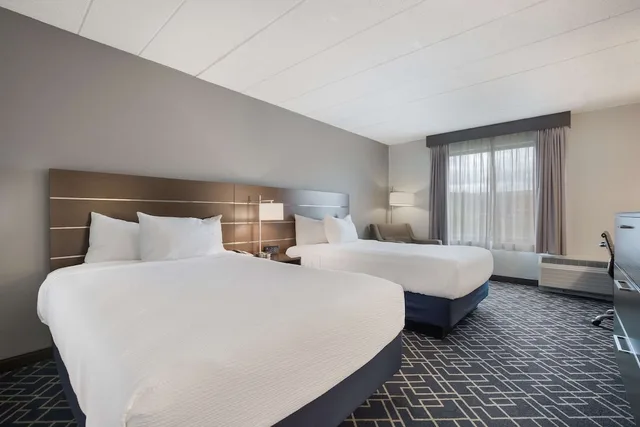 غرفة قياسية بسريرين مزدوجين يُسمح فيها بالحيوانات الأليفة، Best Western Hunt's Landing Hotel Matamoras/Milford 8/10
