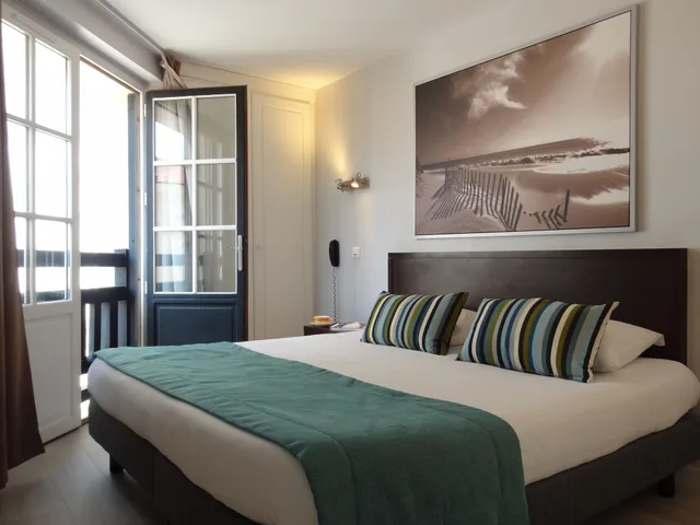 شقة بسريرين منفصلين مع أريكة، Hotel Florida 1/5