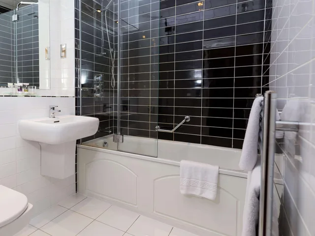 غرفة عائلية، Mercure Newcastle George Washington Hotel Golf and Spa 3/3