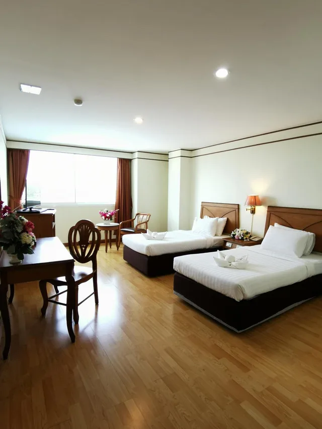 غرفة سوبيريور بسرير مزدوج أو سريرين منفصلين، Morakot Hotel Chumphon 2/9
