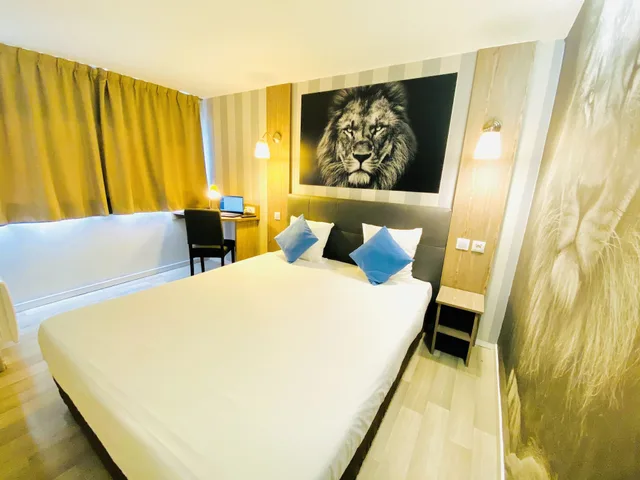 غرفة سوبيريور بسرير كوين، Kyriad Direct Lille Nord – Roubaix 1/7
